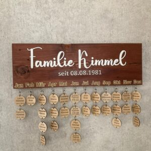 Familienkalender aus Holz personalisiert - 10 Anänger